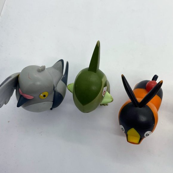Lot of Pokemon Figures *please see photos - Picture 8 of 12
